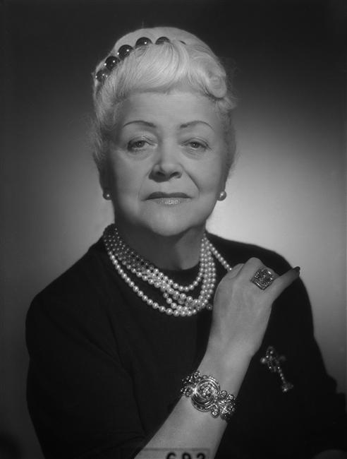 Black and White image of Maria Nina Ricci
